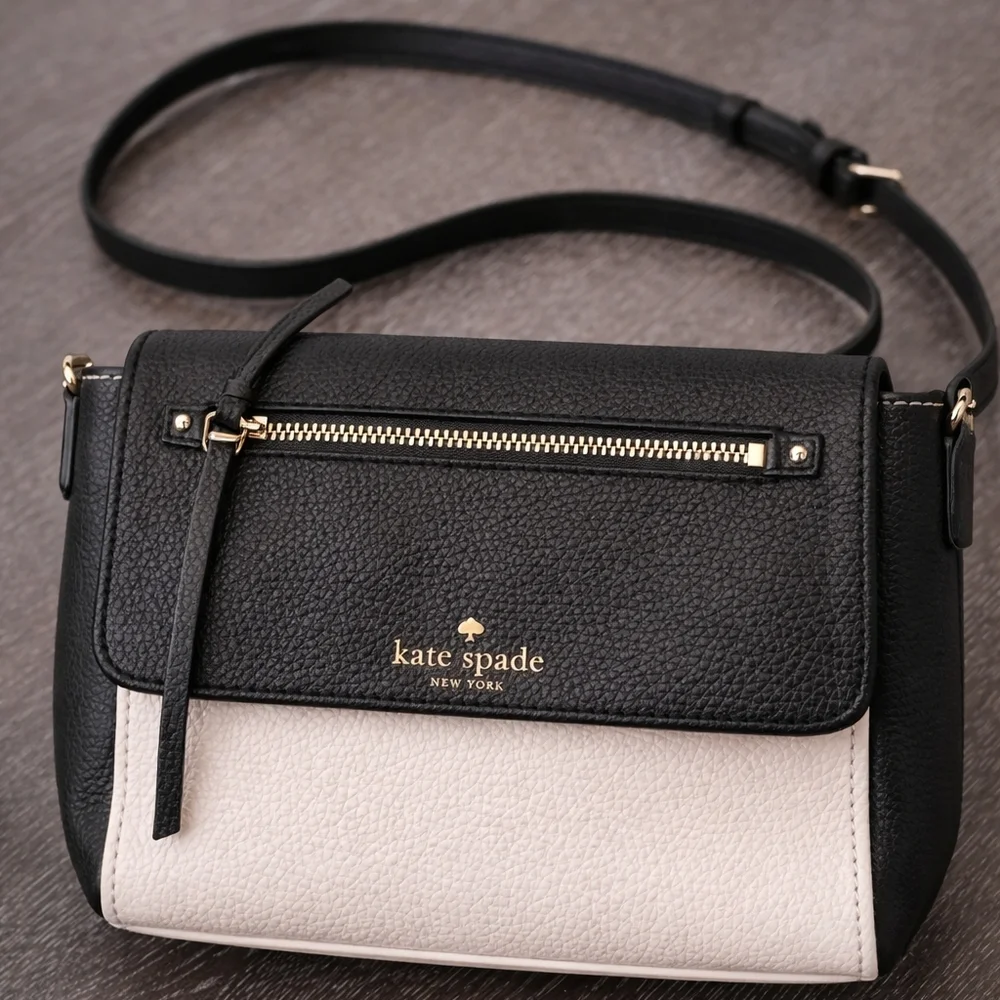 kate spade Black and Cream Pebbled Leather Crossbody Bag